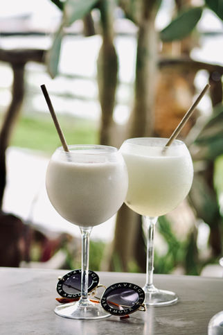 Les délicieux cocktails rafraîchissants du restaurant le Sunset Bay, Terre-de-Haut, Les Saintes