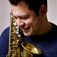 ismael_vergara_bio_pic_edited.jpg