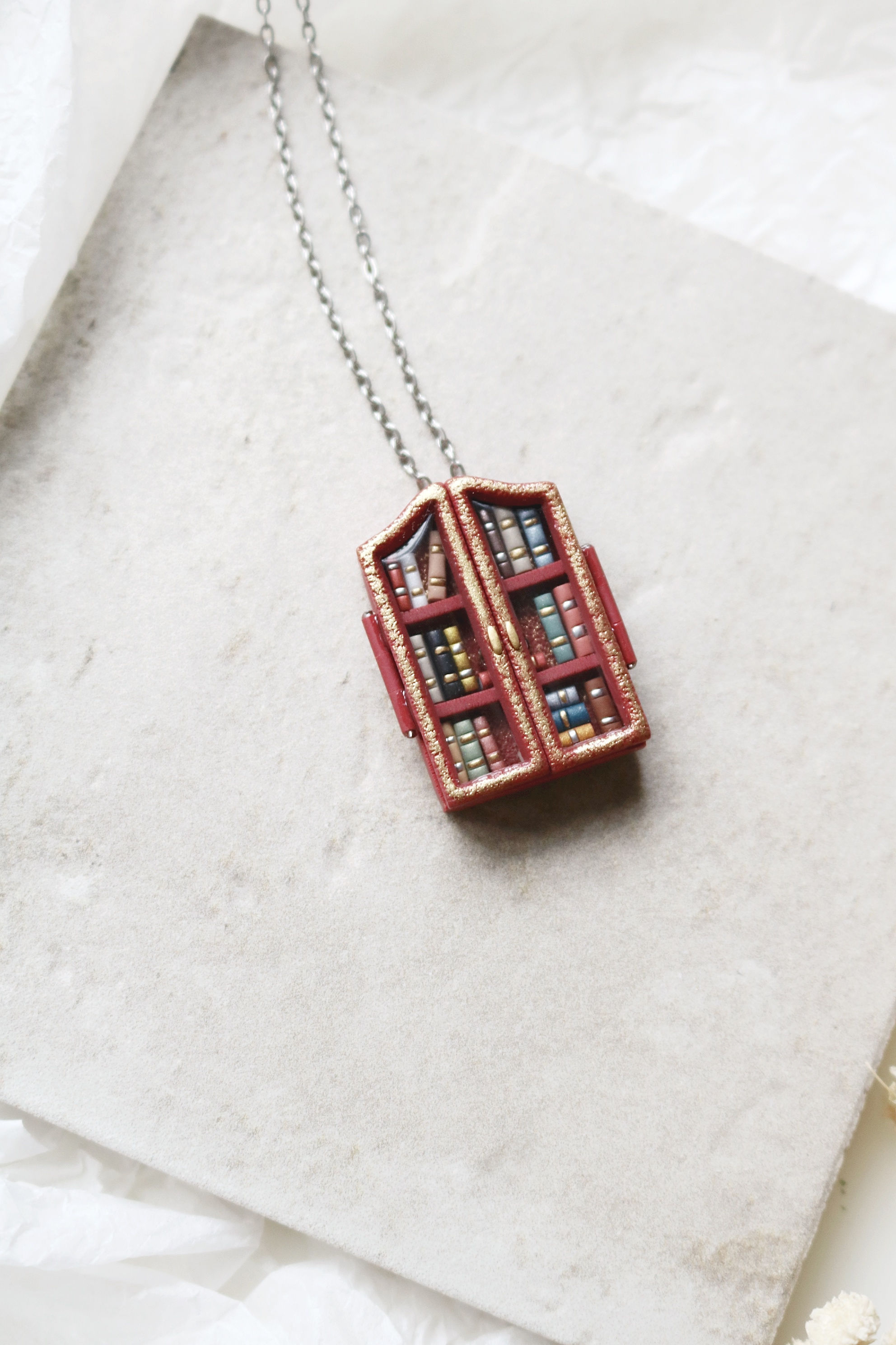 Red Double door Bookcase Necklace S