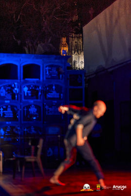 HASTA EL INFINITO Y MAS ALLA 017.jpg