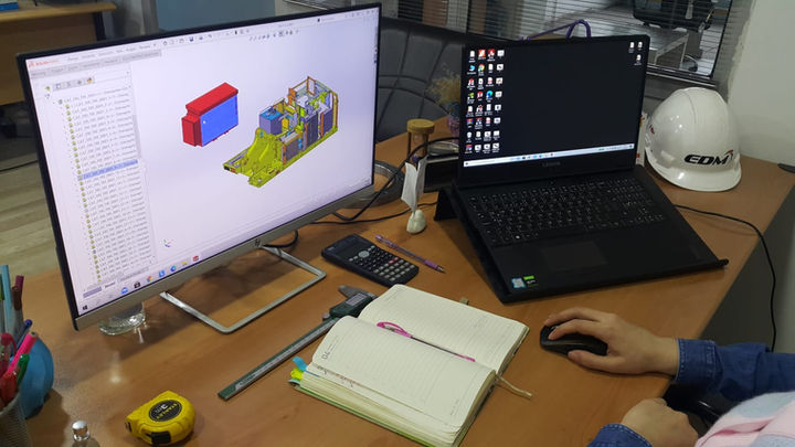 EDM e-mobility – Elektrikli İş Makinaları Montaj ve Test Görselleri