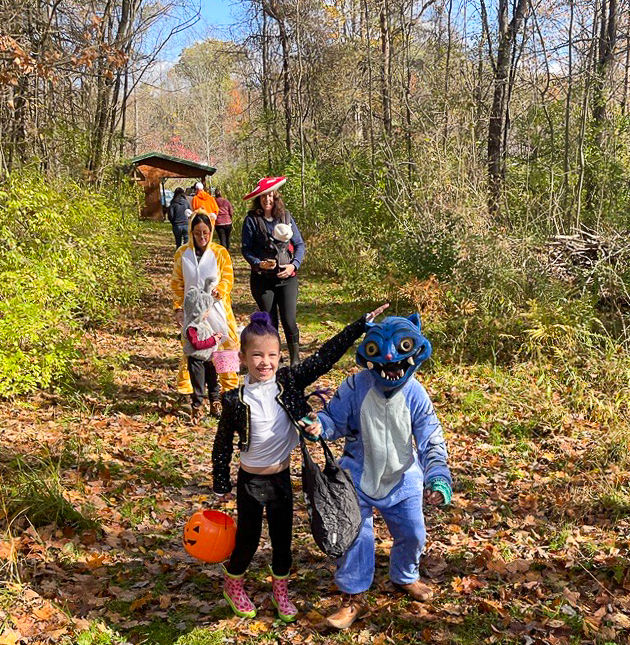 Treats-on-the-Trail