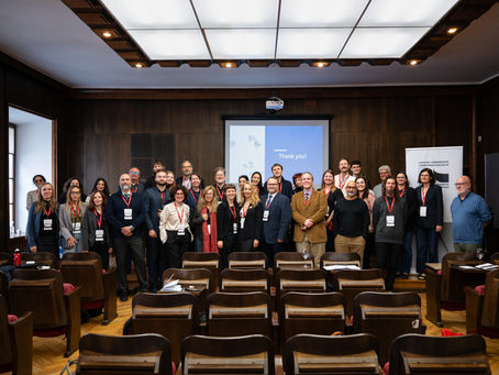 Žmonės konferencijoje