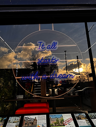 B33A801F-83A8-4EA3-8657-C18C18ED7107.heic