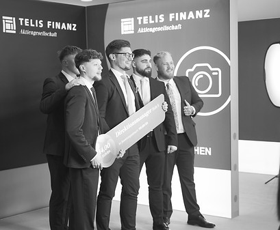 DSC08297 2_edited.jpg