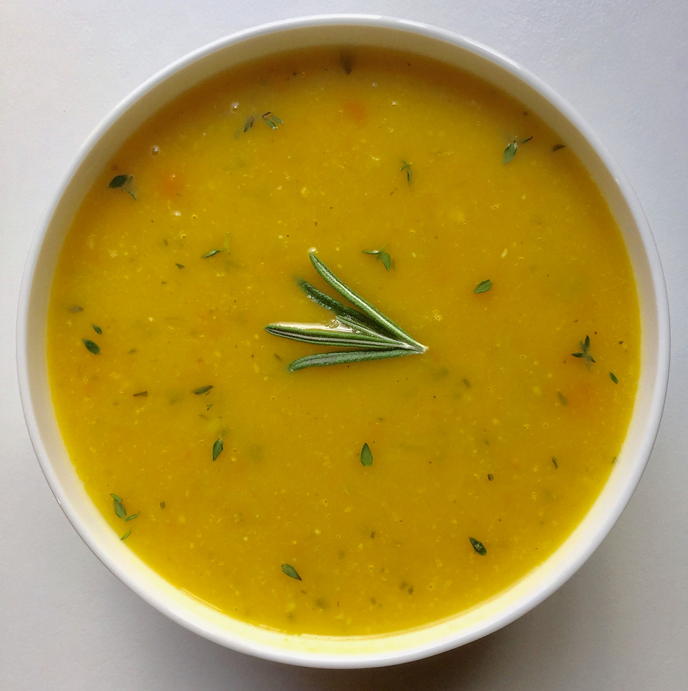 Fall acorn squash and garlic soup