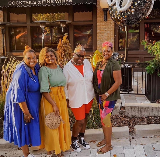 Maureen Whitsett with her three adult daughters
