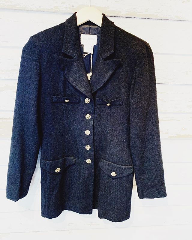 c. 1980's Boucle Coco Blazer [S]