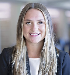 savannah harris headshot.jpg
