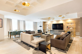 lunalic-banner-amenities-lounge2.jpeg