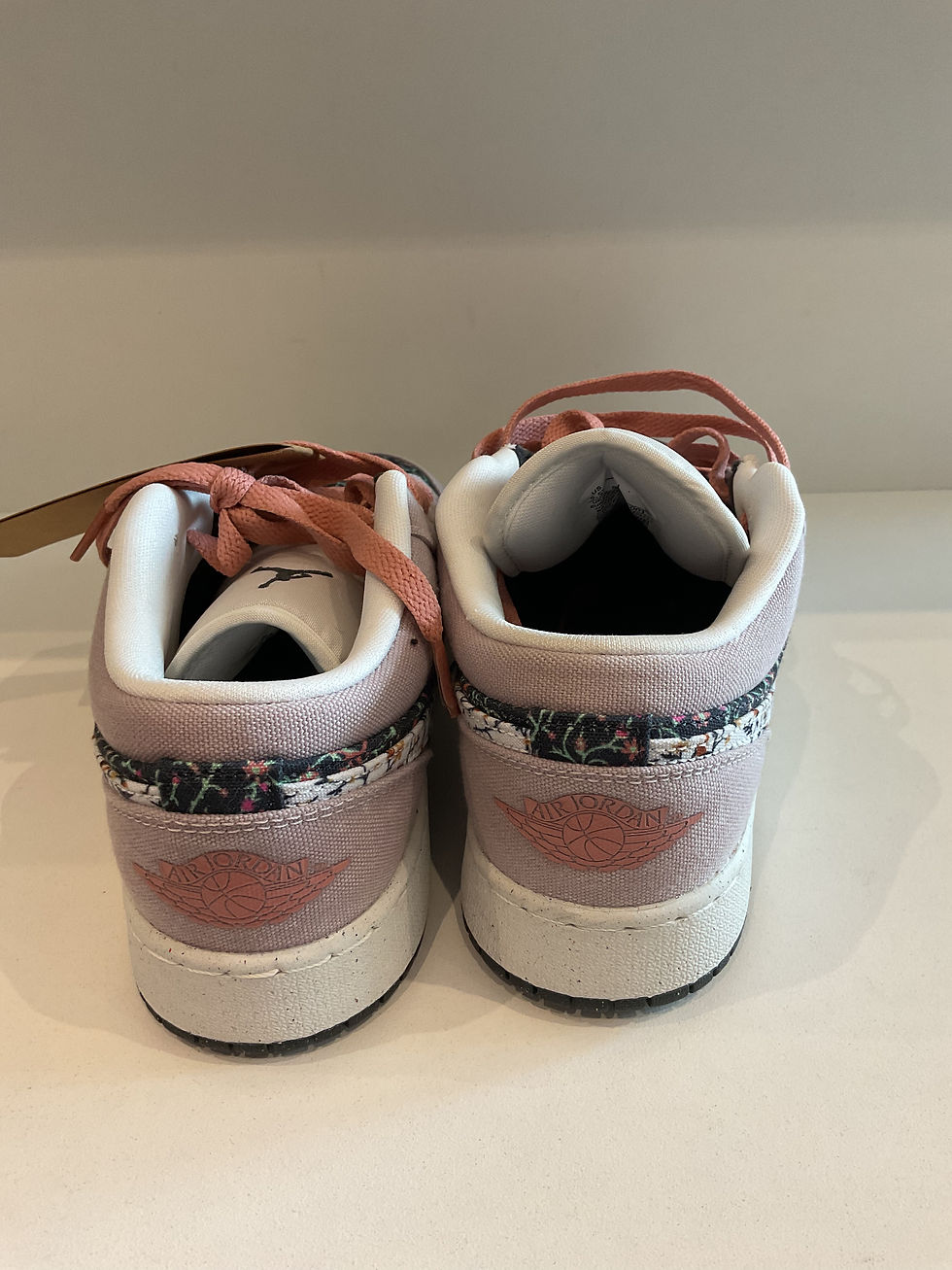 Thumbnail: Nike air jordon 1 low floral trainers size 5 