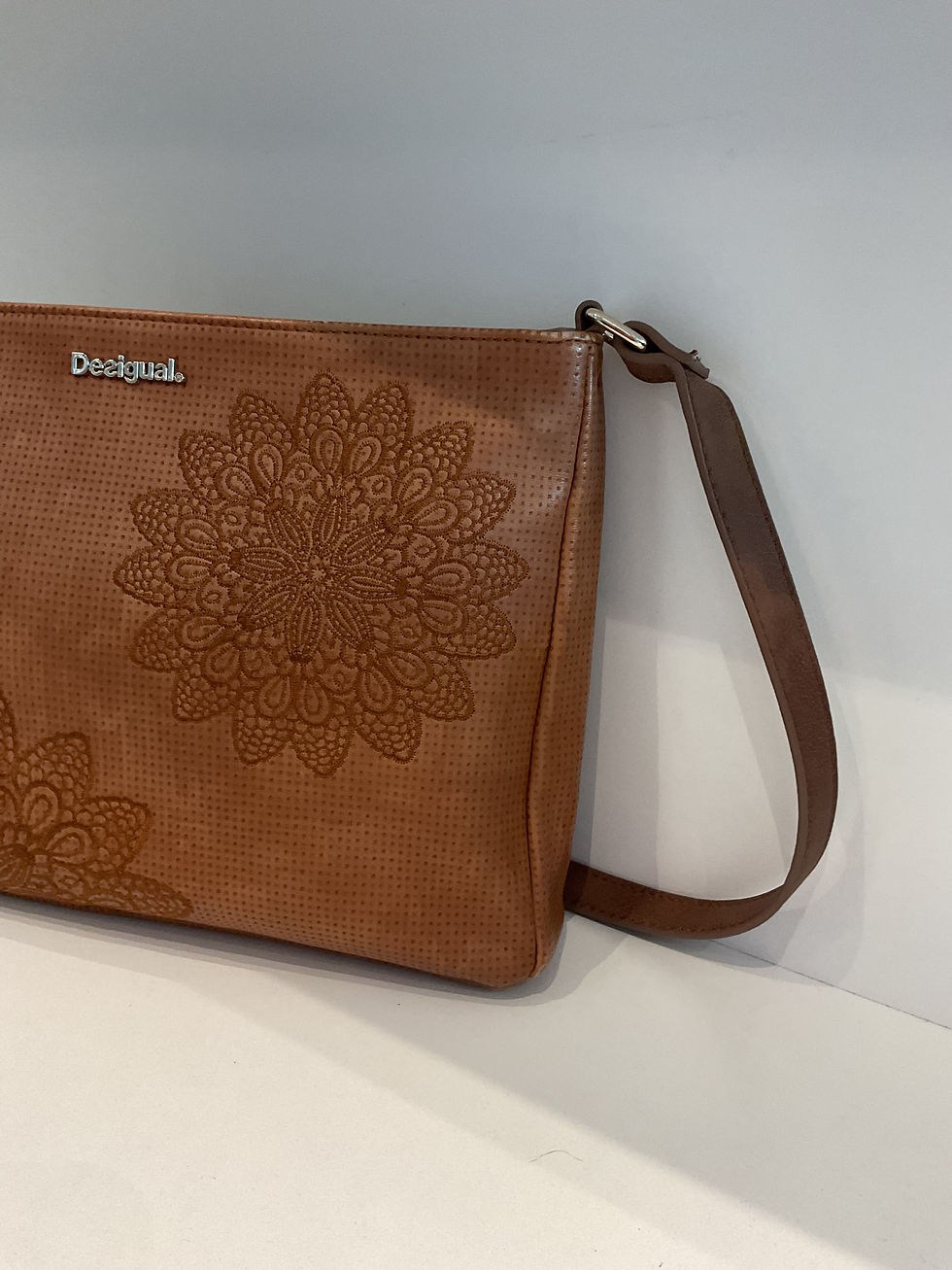 Thumbnail: Desigual brown stitching pattern crossbody bag