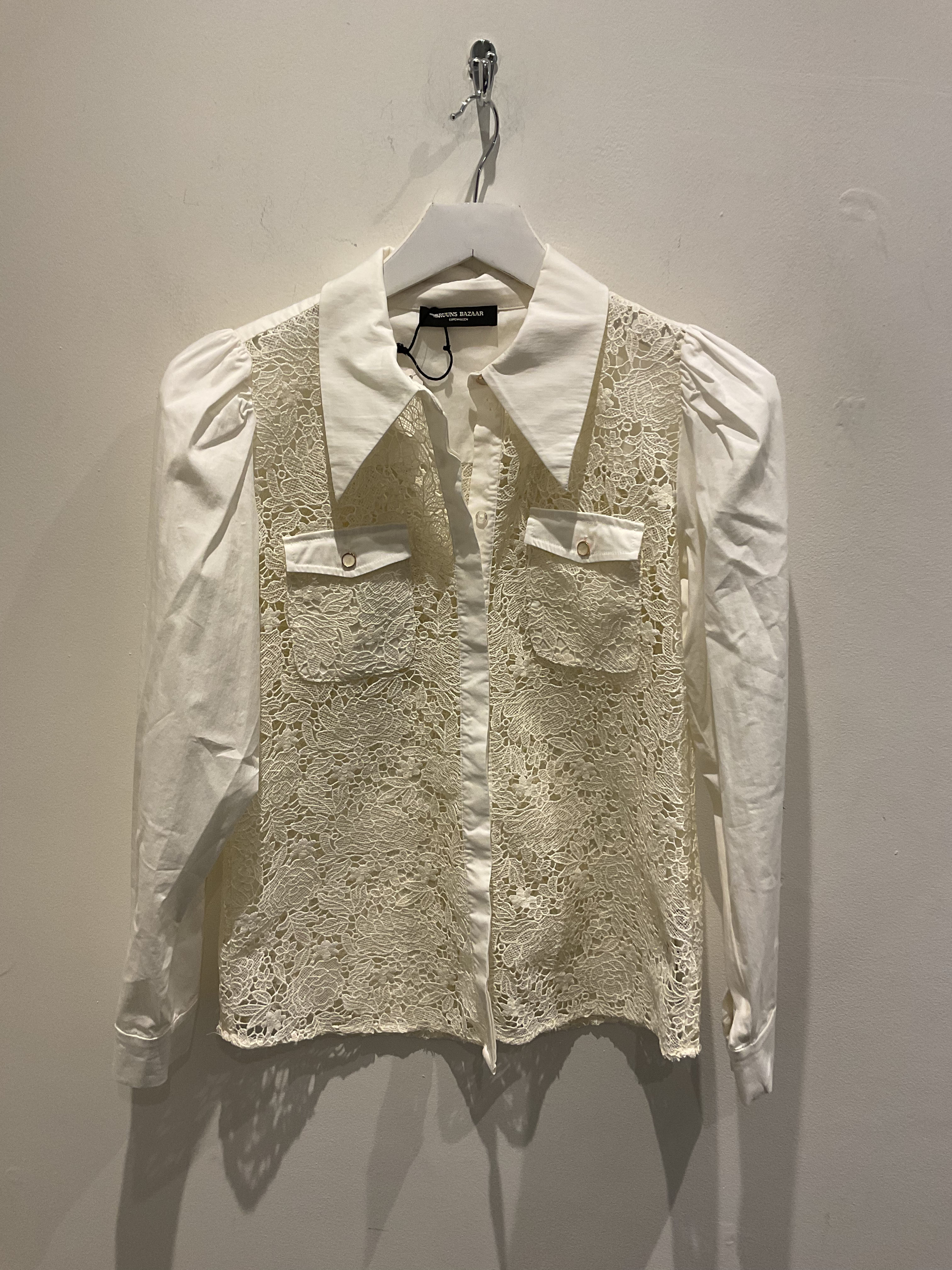 Bruuns Bazaar cream lace detail shirt jacket size S