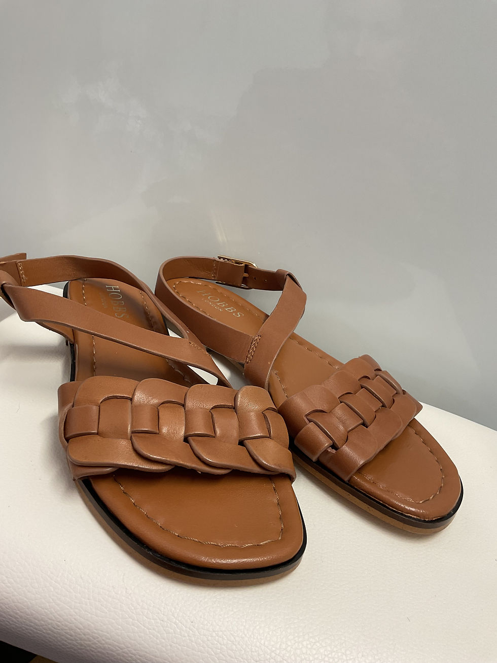 Thumbnail: Hobbs brown weave flat sandals size 4