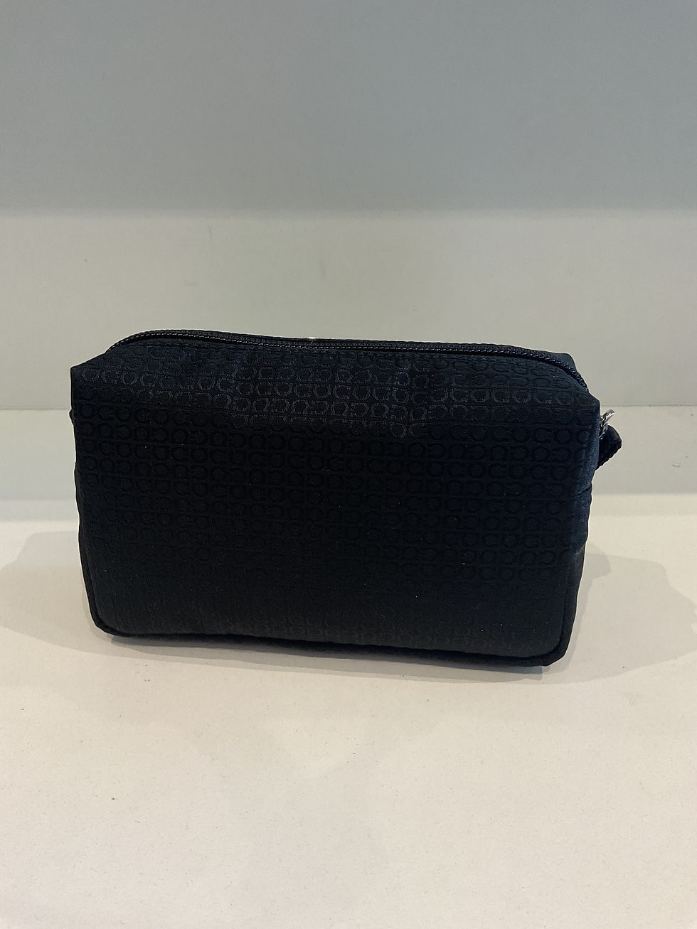 Thumbnail: Salvatore Ferragamo black zipped cosmetic pouch