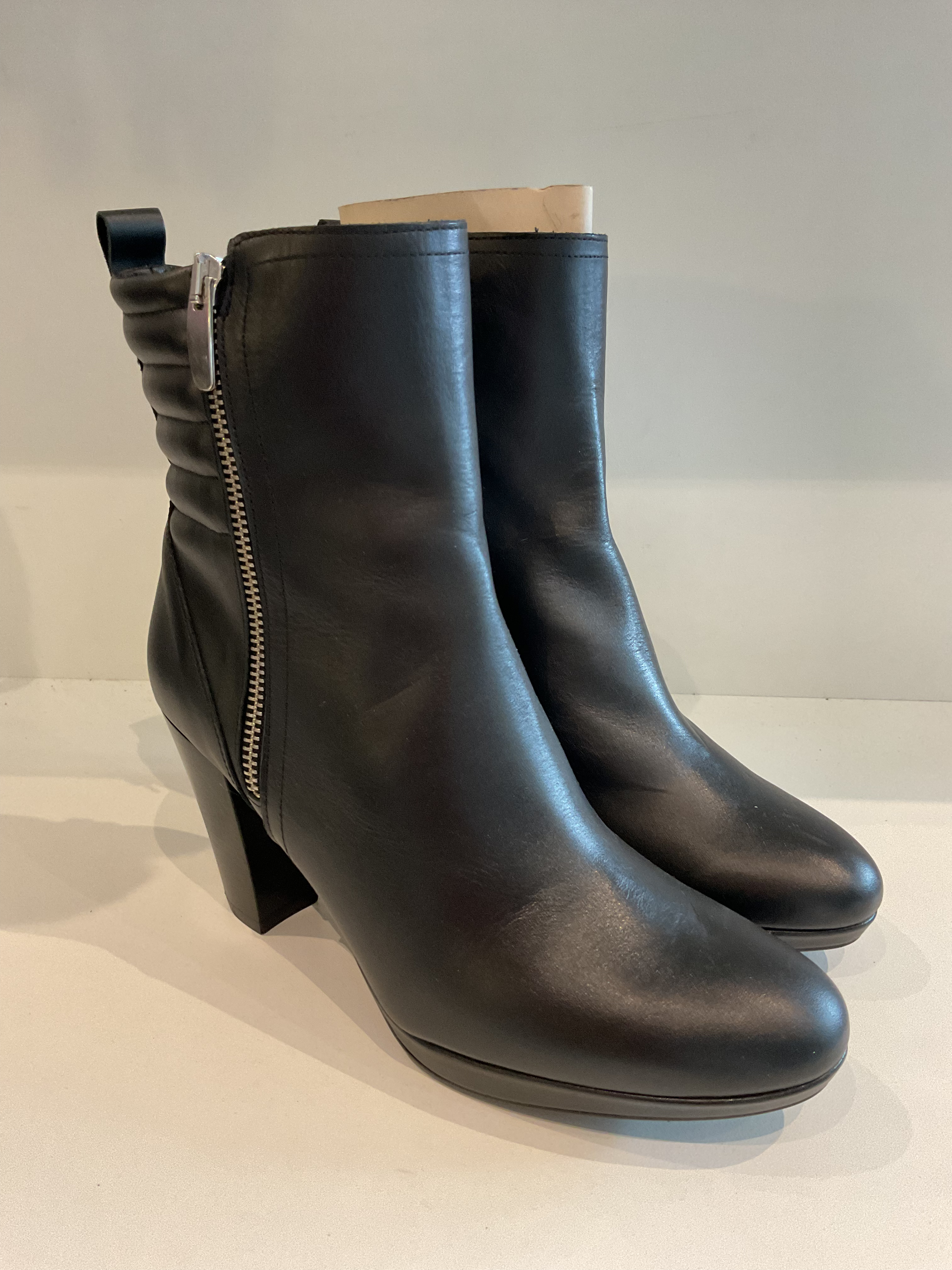 Mint velvet black biker heeled boots size 4 (37)