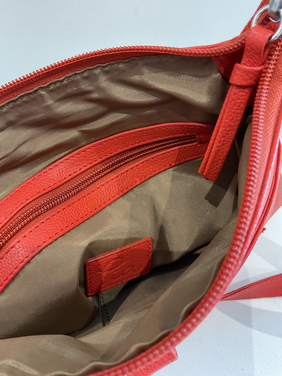 Thumbnail: Pia coral/red leather crossbody bag