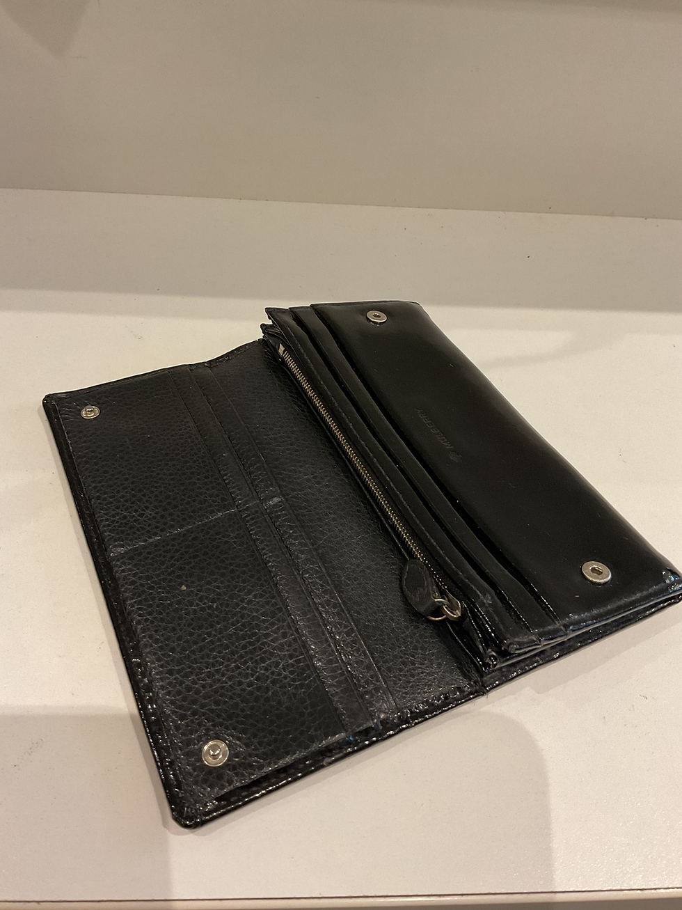 Thumbnail: Mulberry black patent leather purse 