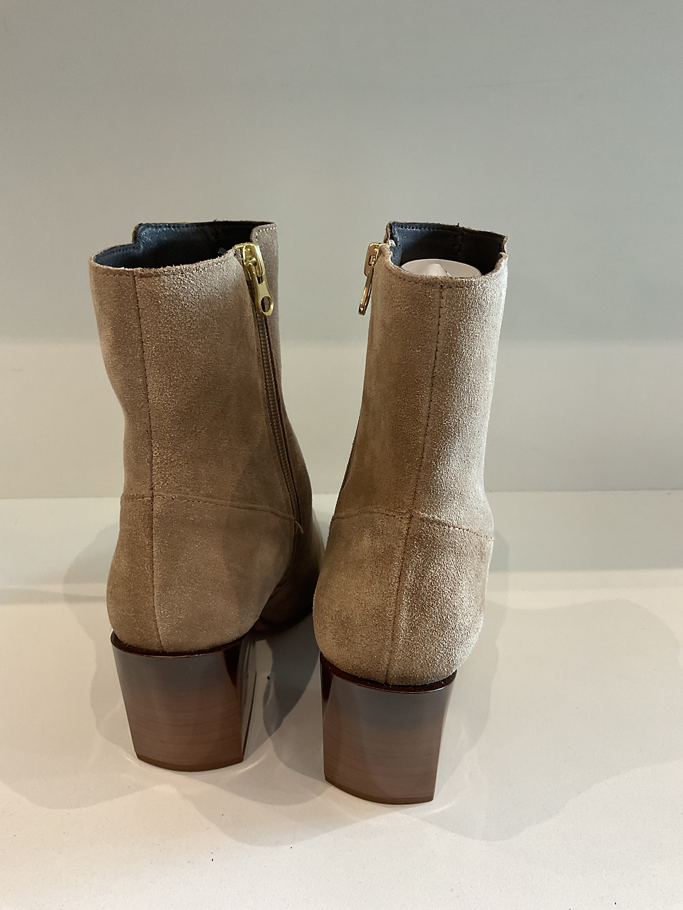 Thumbnail: Mint velvet “Ava” camel suede ankle cowboy boots size 4 (37)