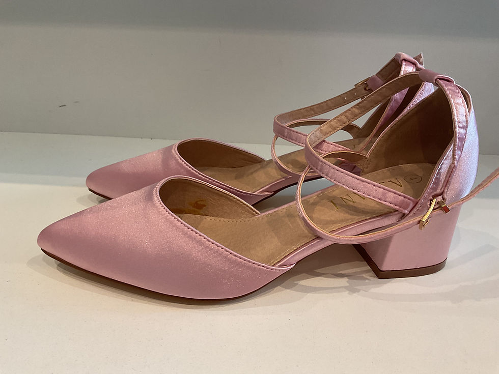 Thumbnail: Ajvani pink satin low block heel satin shoes size 4 (37)