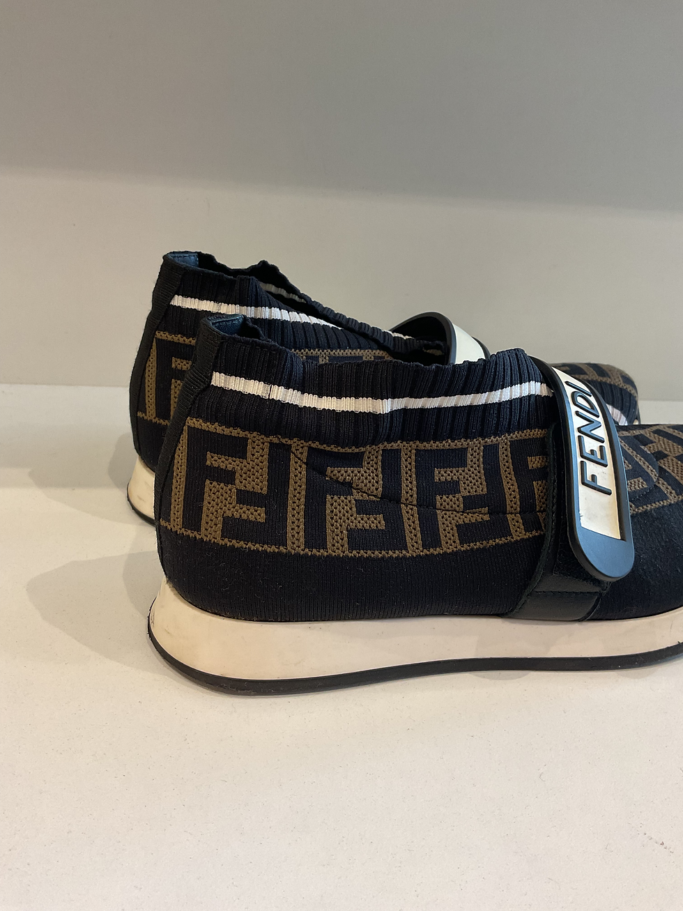 Thumbnail: Fendi Kids FF Love Pull On Black Brown Trainers Size 2.5  (35)
