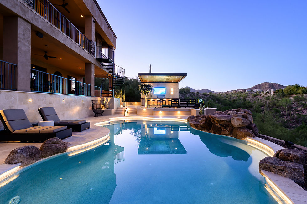 7 Types of Pool Edges: Pros, Cons & Design Ideas