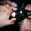 Miniaturbild: Torcia frontale regolabile da 700 lumen con alimentazione ibrida