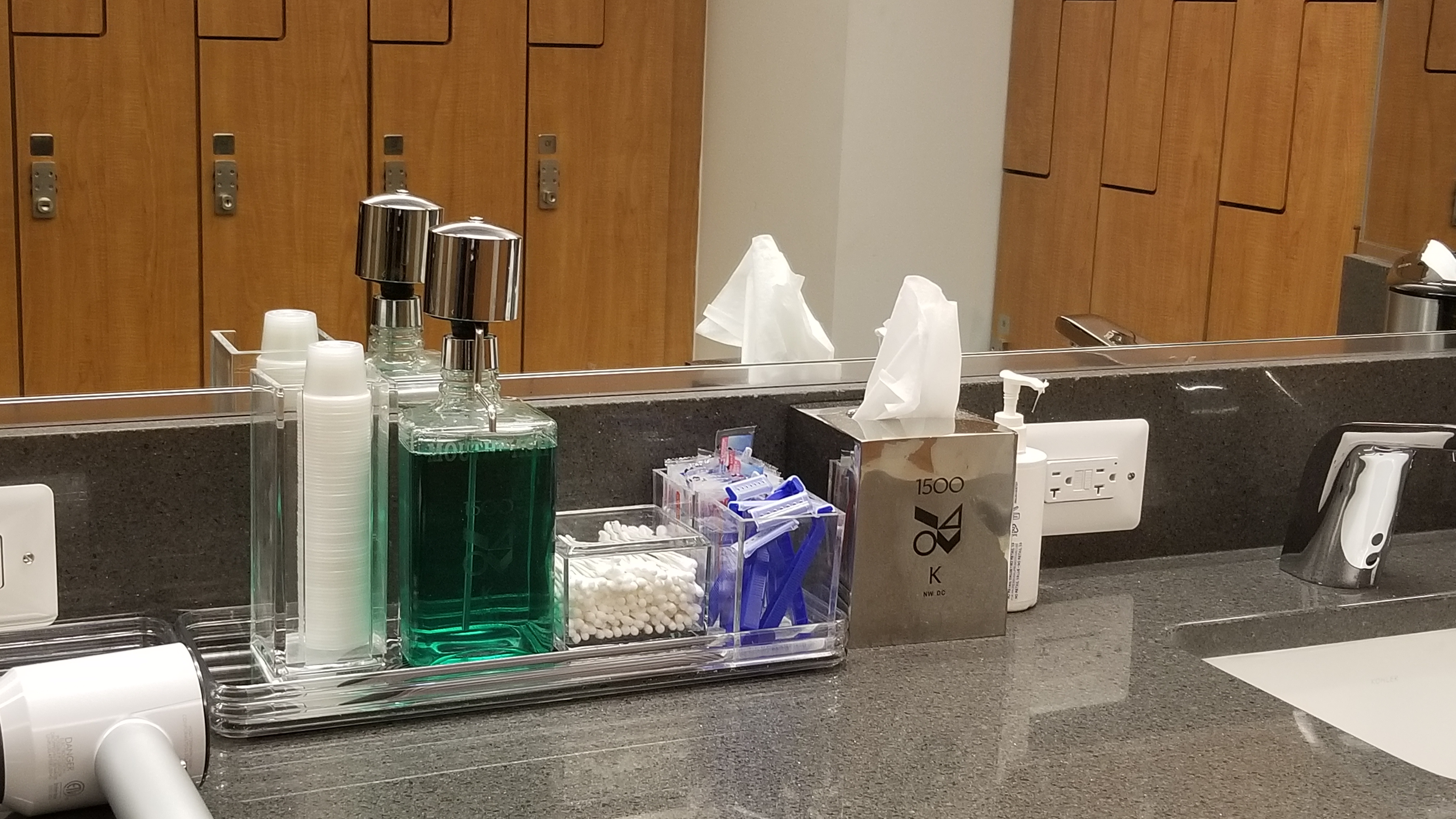 Executive Restroom/Locker Room Amenities gemwaresupply