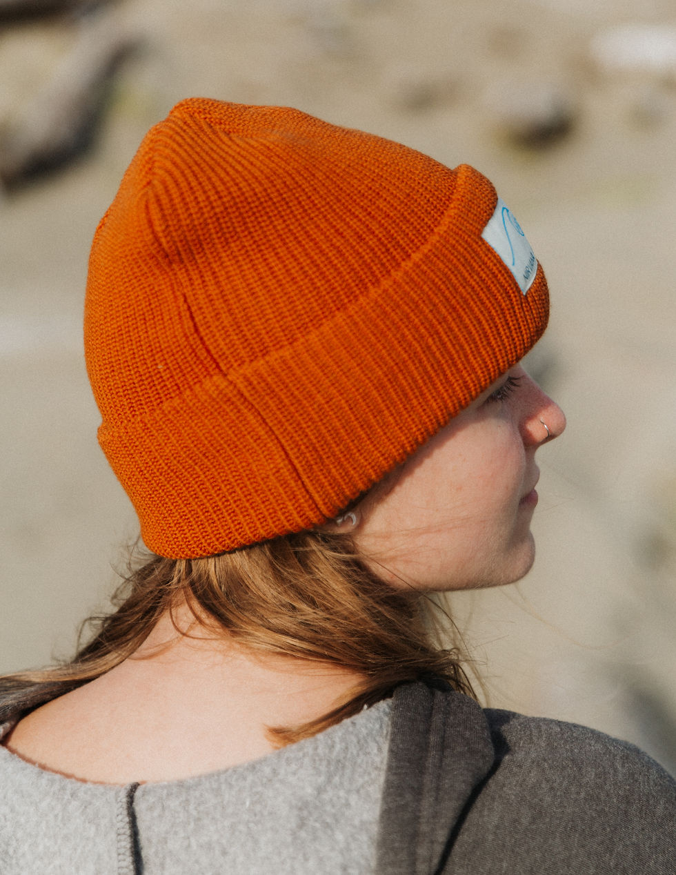 100% merino wool beanie in autumn side view
