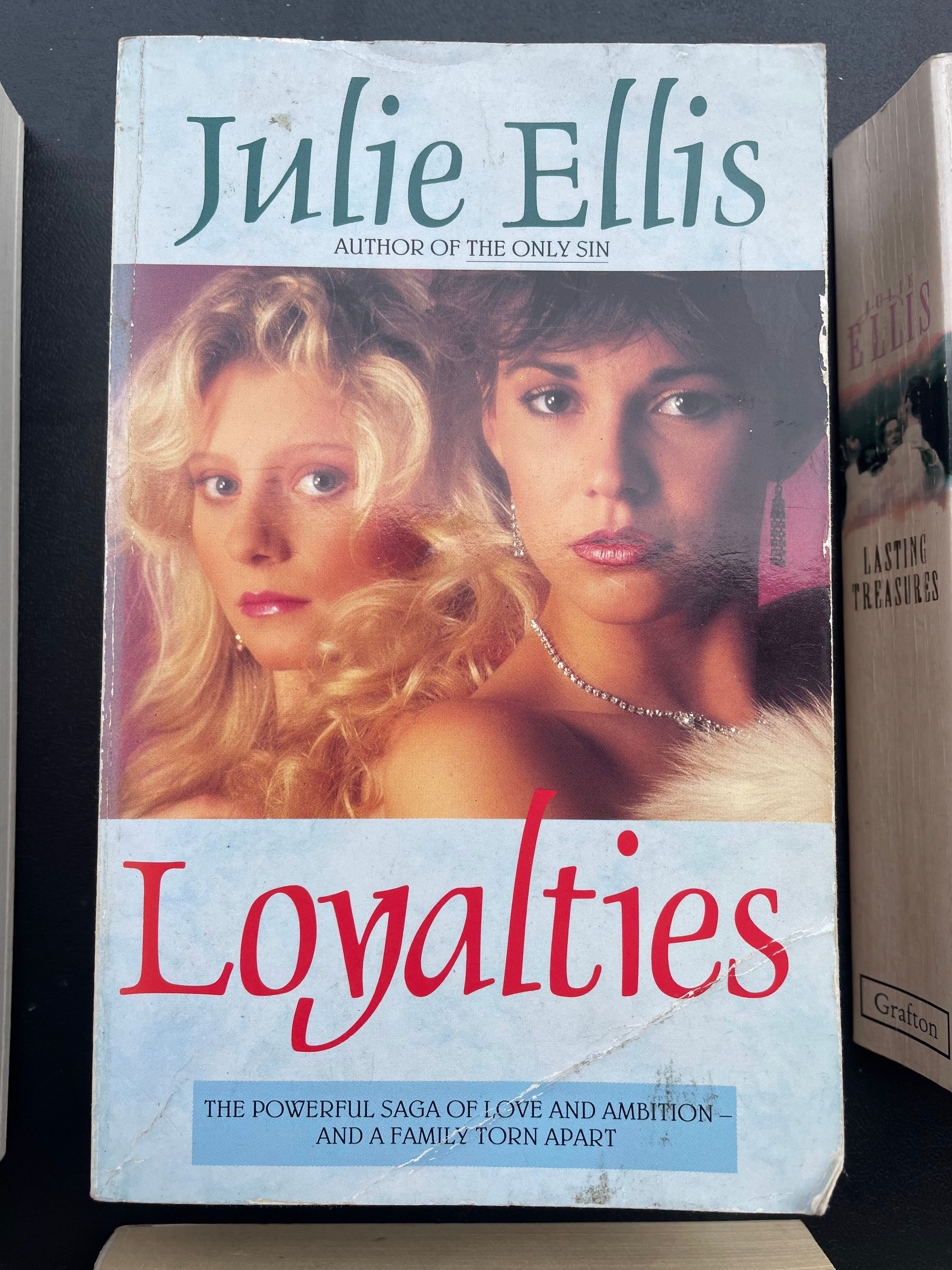 LOYALTIES :  JULIE ELLIS