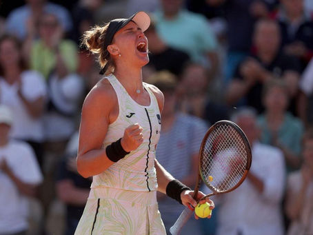 Bia Haddad Maia vence espanhola e vai as quartas de final de Roland Garros