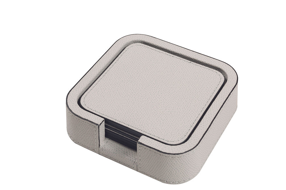 Giobagnara Tao square coaster holder in light leather, refined desk or dining accent with stitched edges – Jet Must.