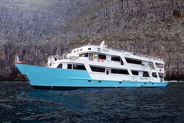 aqua-yacht.jpg