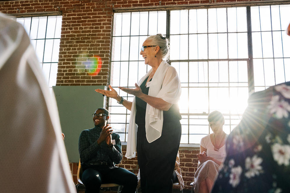 businesswoman-speaking-in-public-common-mistakes-in-speaking-english-and-how-to-avoid-them-edge-tutor
