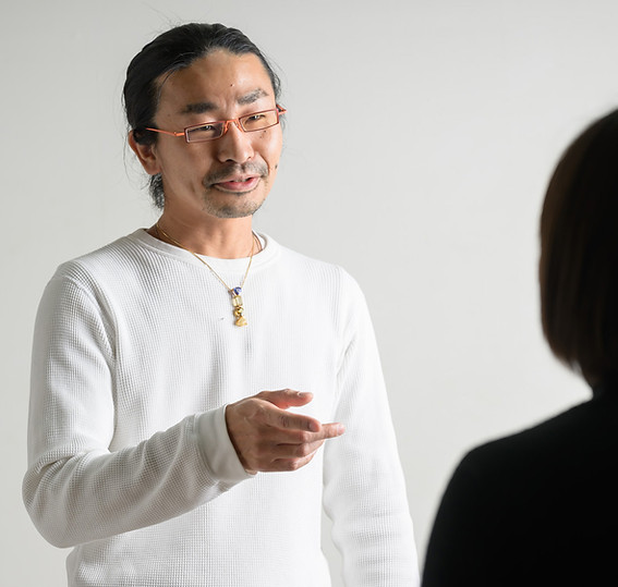 エネルギー施術家・太占数霊鑑定家 佐旗 駿嘉