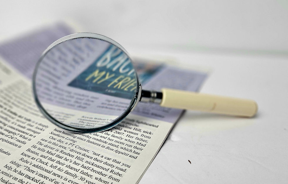 Thumbnail: Vintage Handheld Magnifying Glass