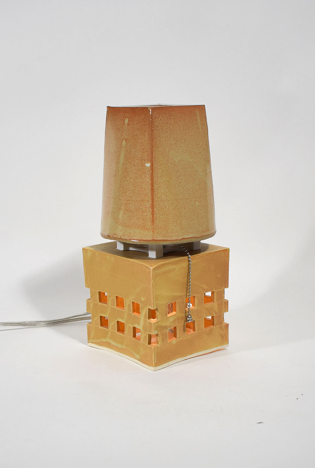 1PP half-height  lamp + ceramic shade