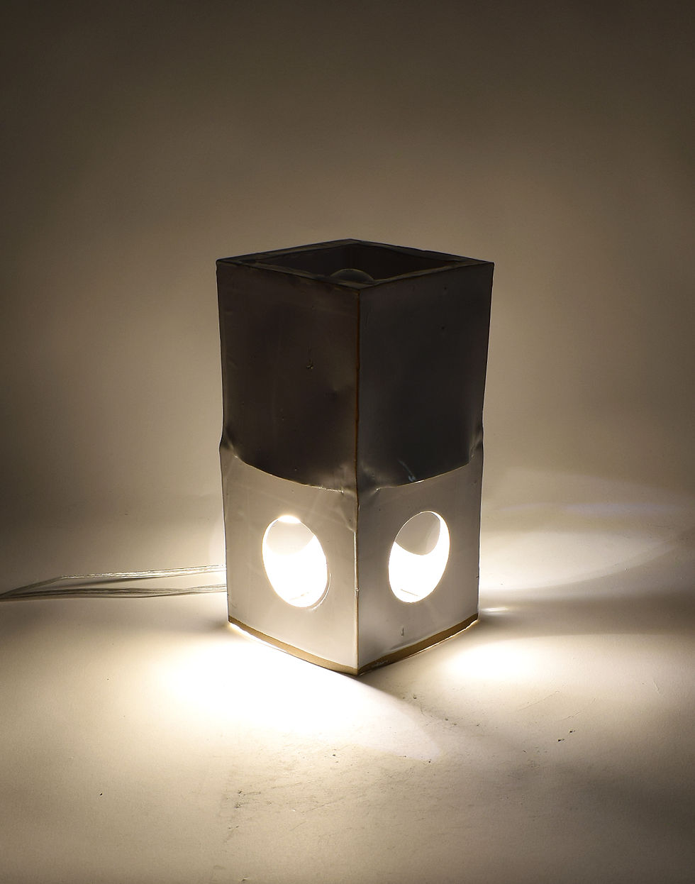 Thumbnail: Warped Cloister Lamp