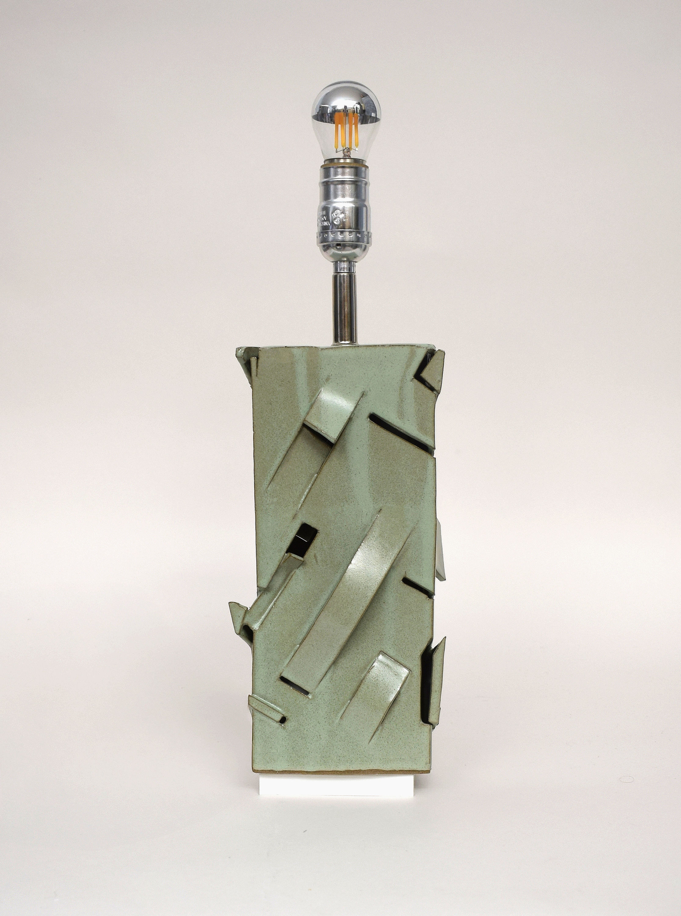Diagonal Oregano Lamp