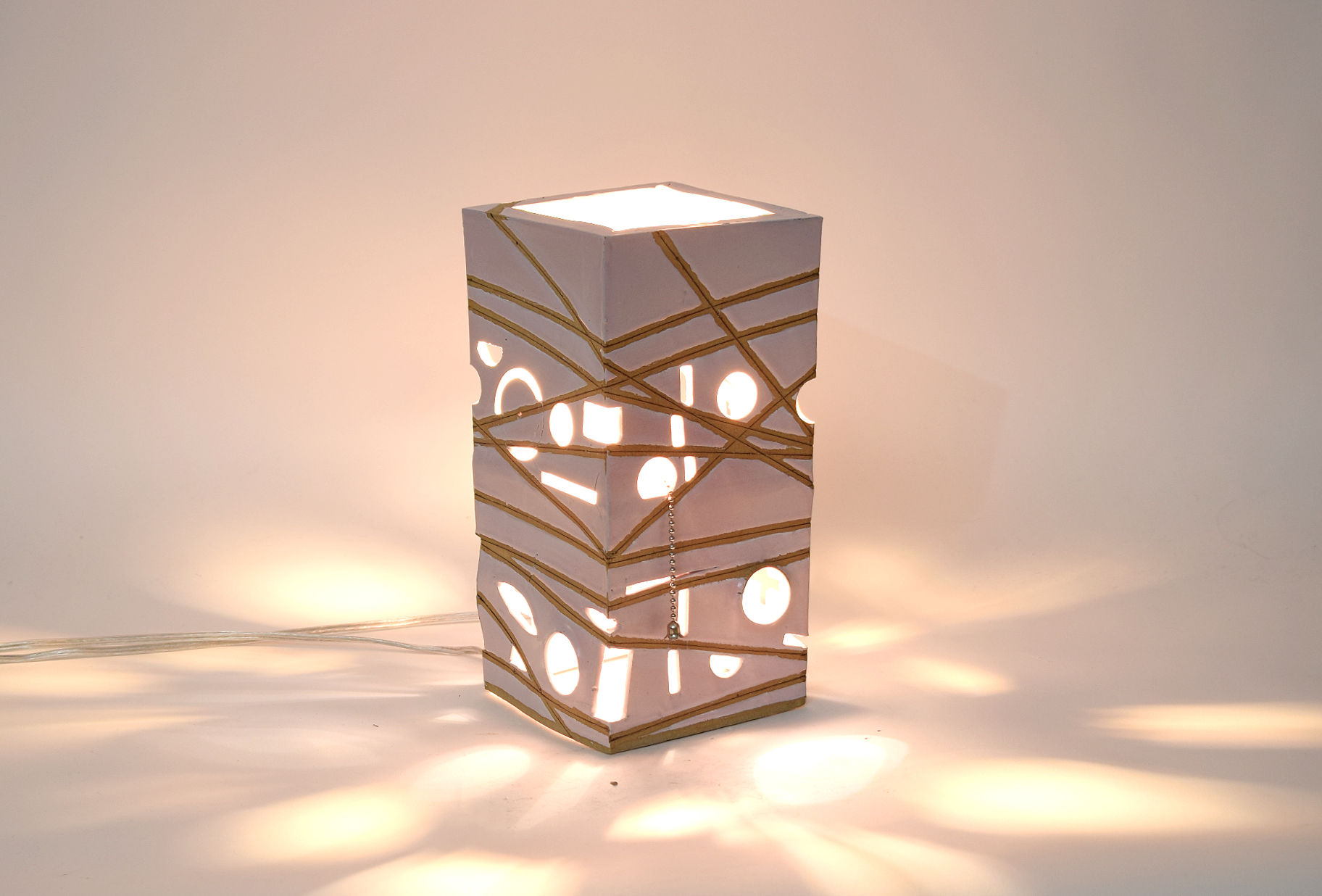 Pink diagonals & circles Lamp