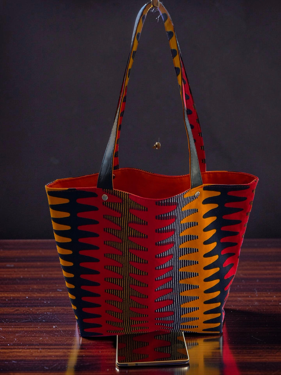 Thumbnail: Tote