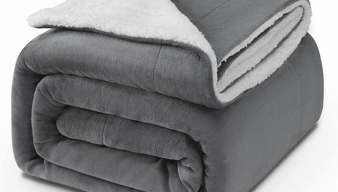Sherpa fleece blanket for couch, bedroom, camping and travel