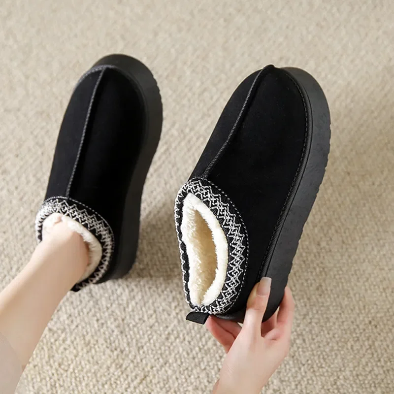 Thumbnail: Women's  Chunky Platform Boots .