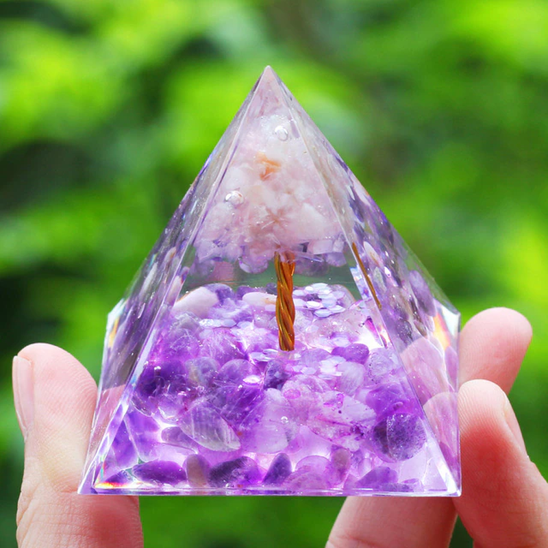 Miniatura: Crystals Stone Orgone Pyramid Energy Generator Natural Amethyst Peridot Reiki Ch
