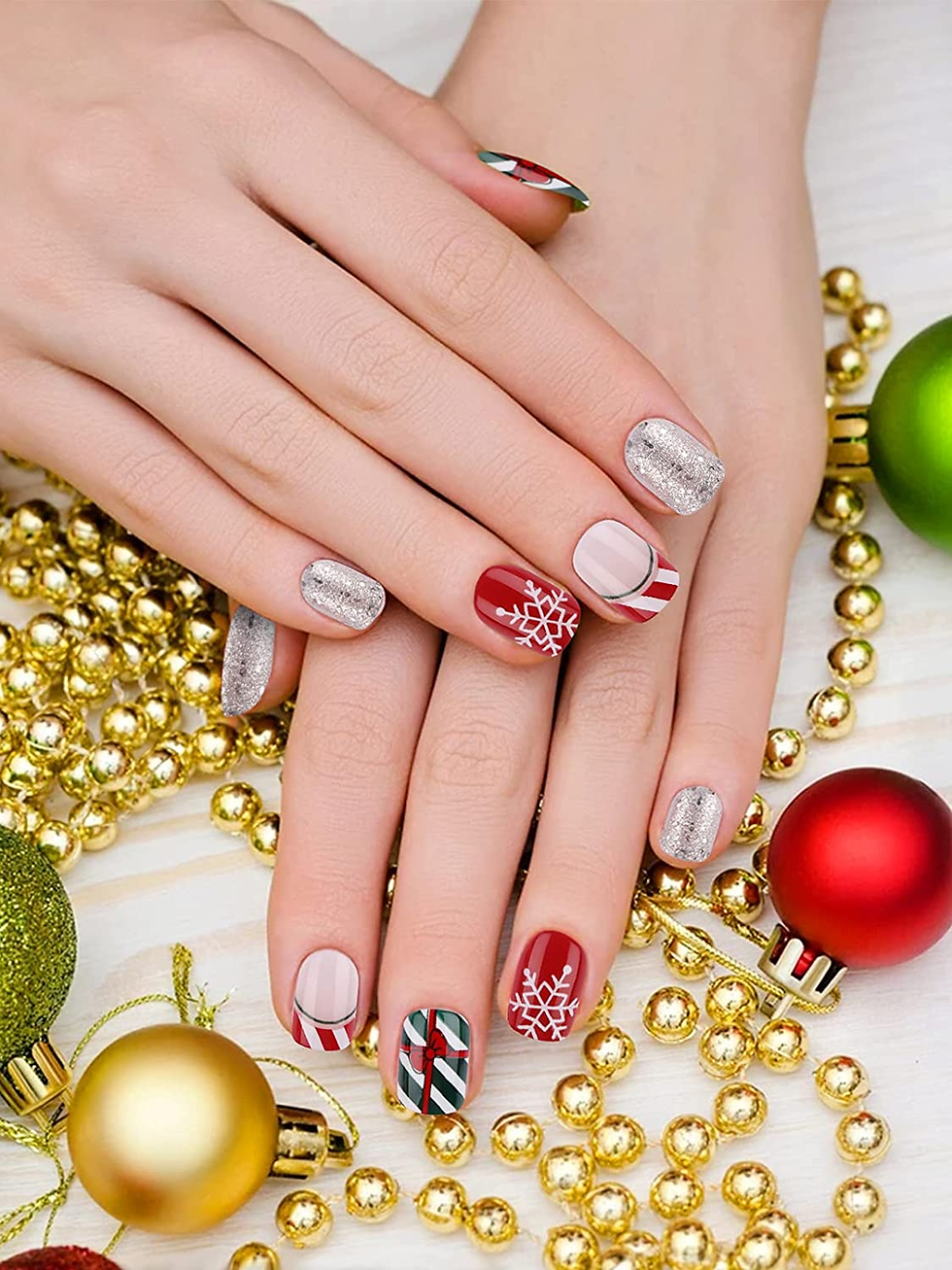 Miniature : Christmas Coffin Press-On Nails - 96 Piece - Short-Length Acrylic Elegance