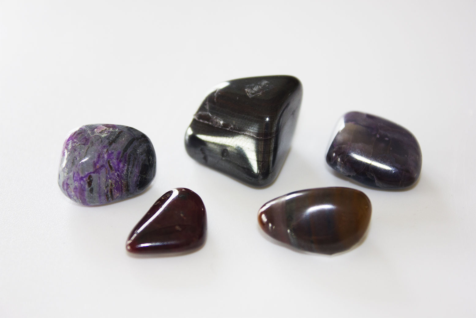 Pierre roulée de Sugilite