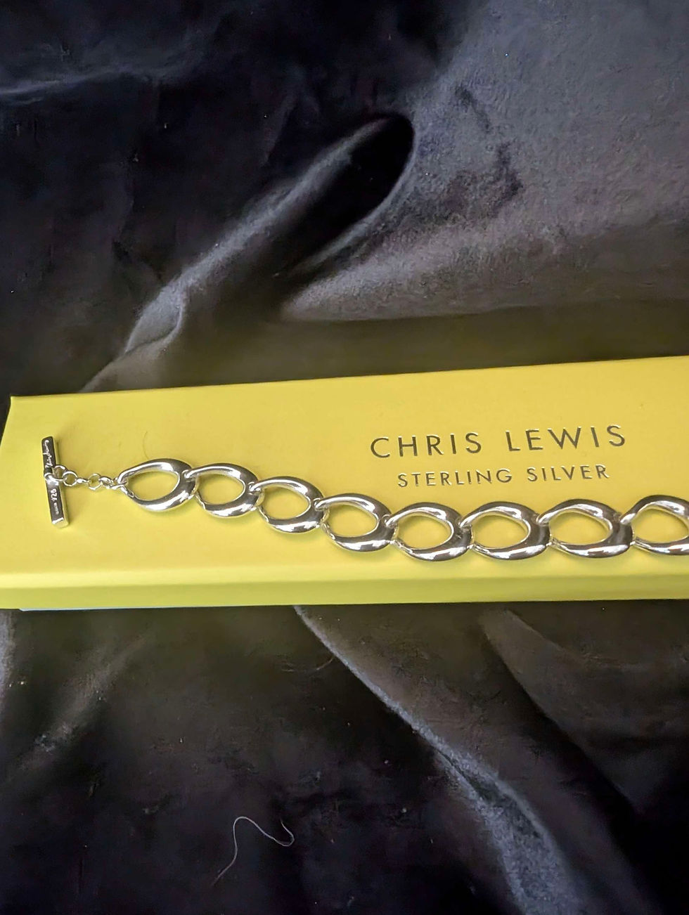Thumbnail: Interlinking Bracelet