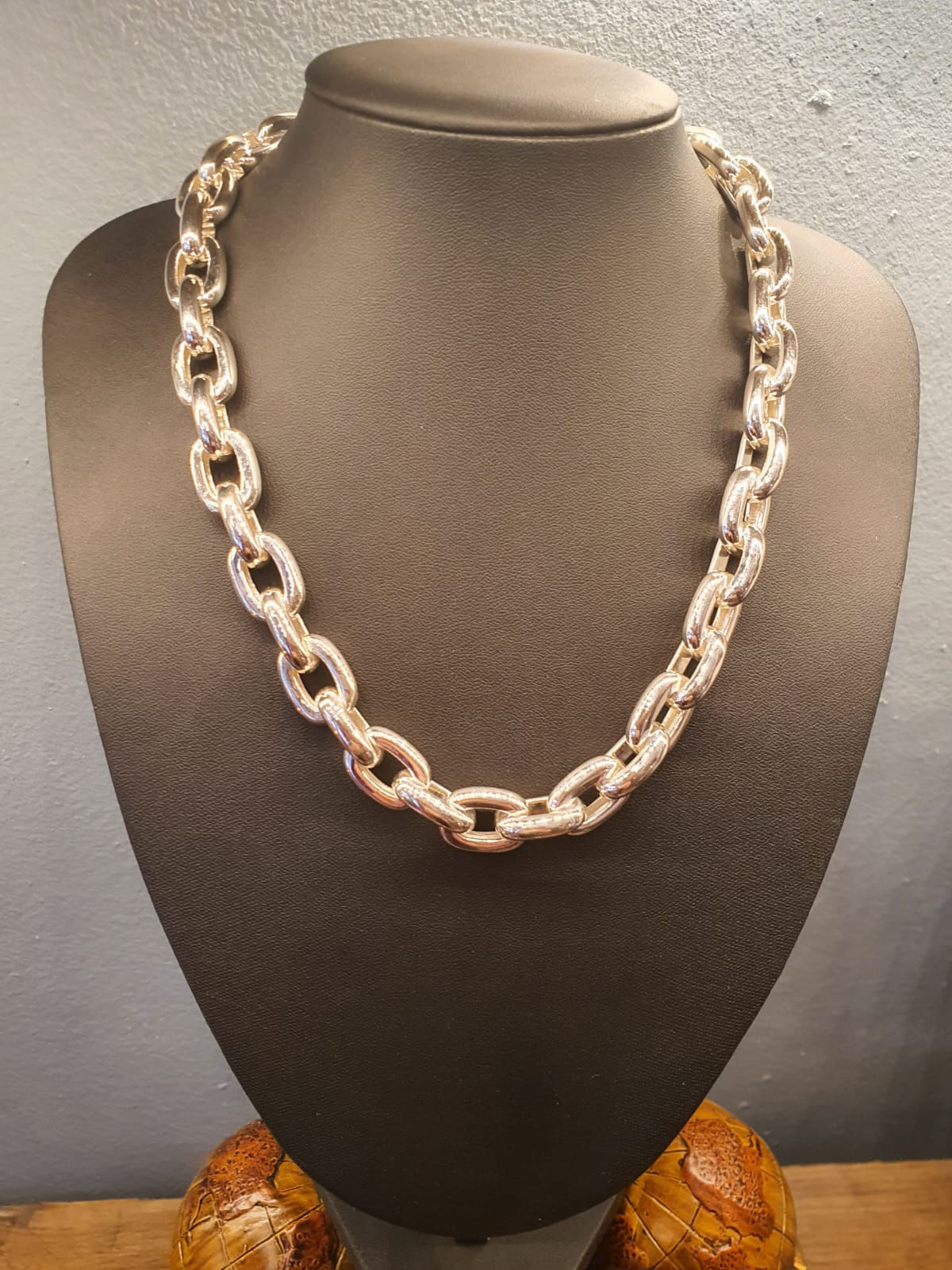 Exagerated Paperclip Necklace