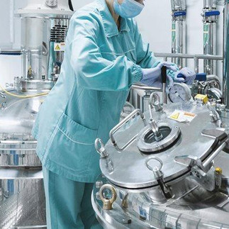 Operator opening a batch tank
