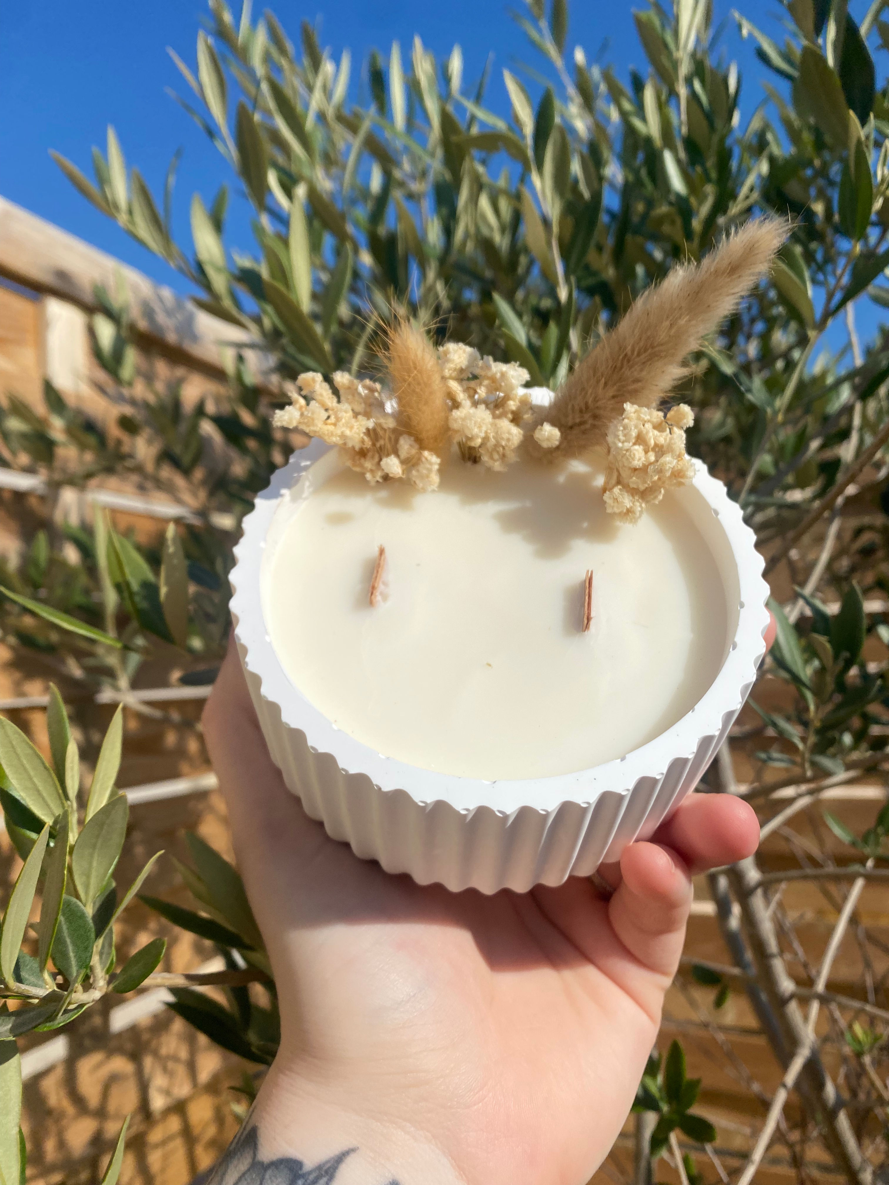 🕯️ Bougie parfumée Musc Blanc – Pot artisanal en céramique